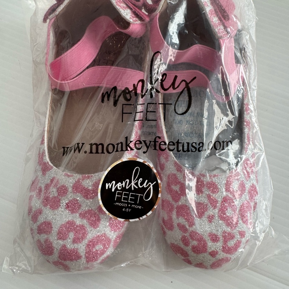 NEW! Size 4-5 Years Monkey Feet Pink and White Leopard Glitter Shoes